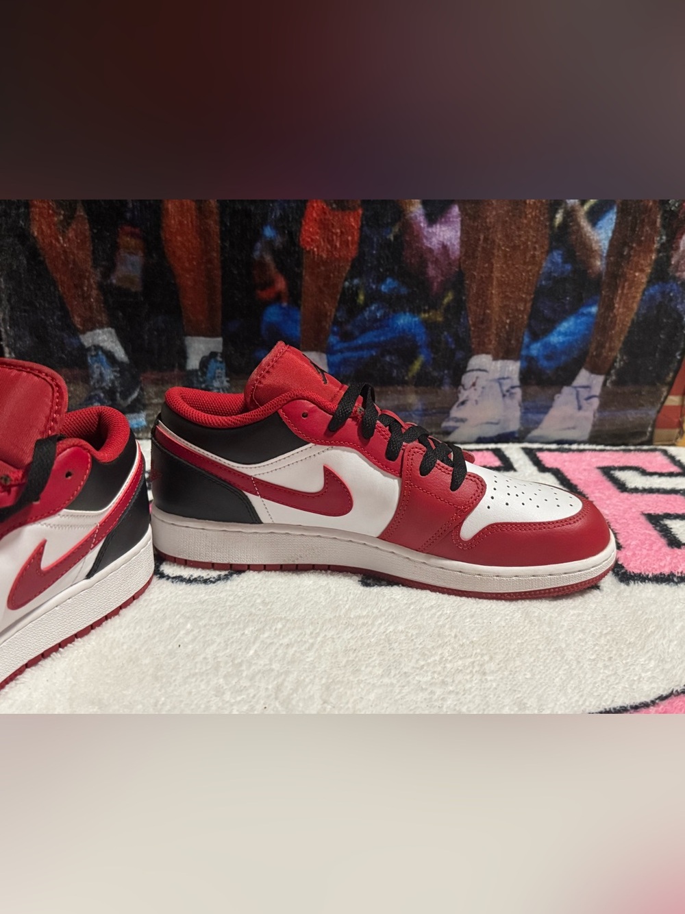 Jordan 1 Low (Chicago) - Picture 4 of 6